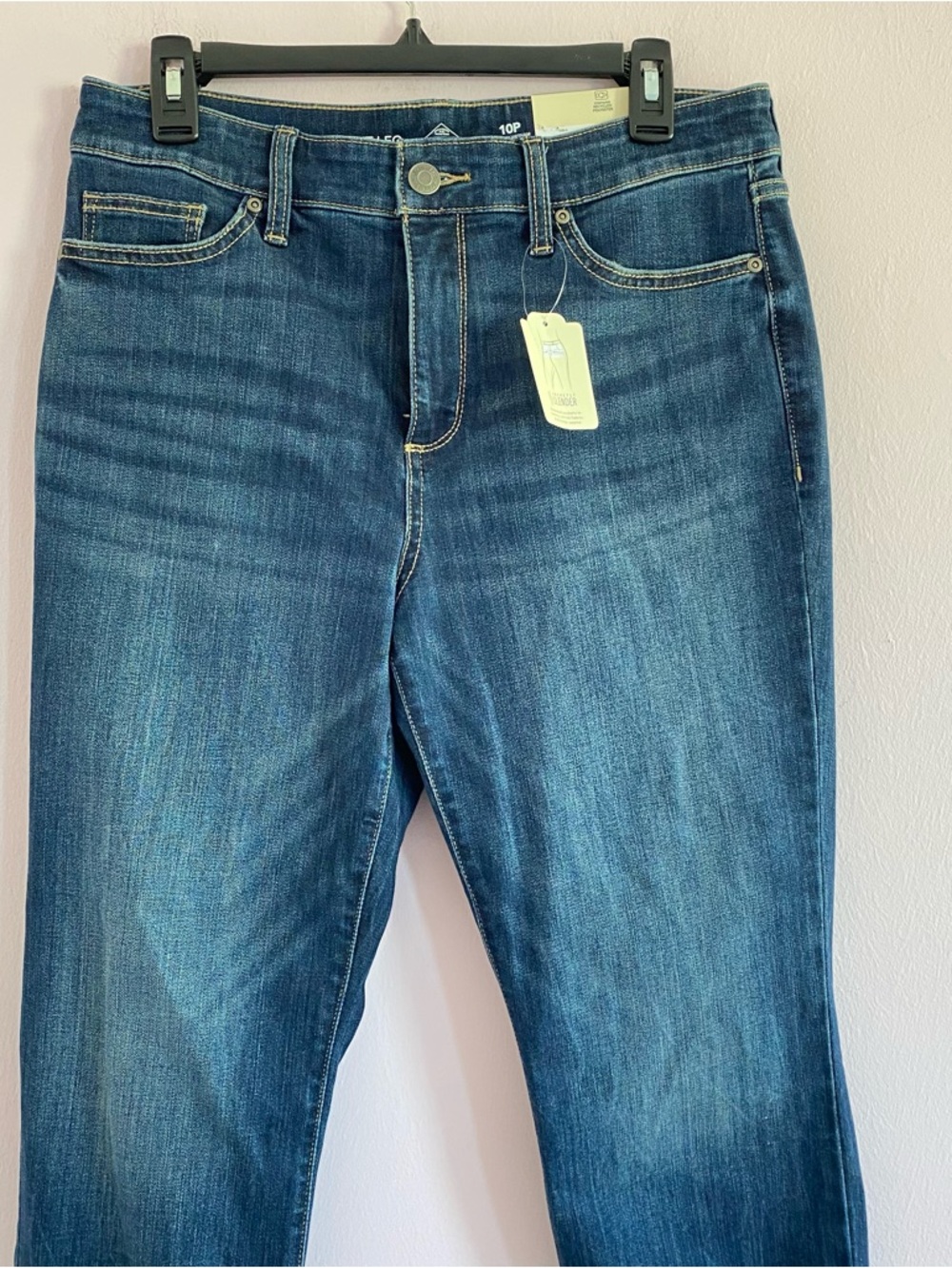 NEW St. John's Bay Womens Mid Rise Wide Cuff Straight Leg Jean size 10 - Picture 3 of 7